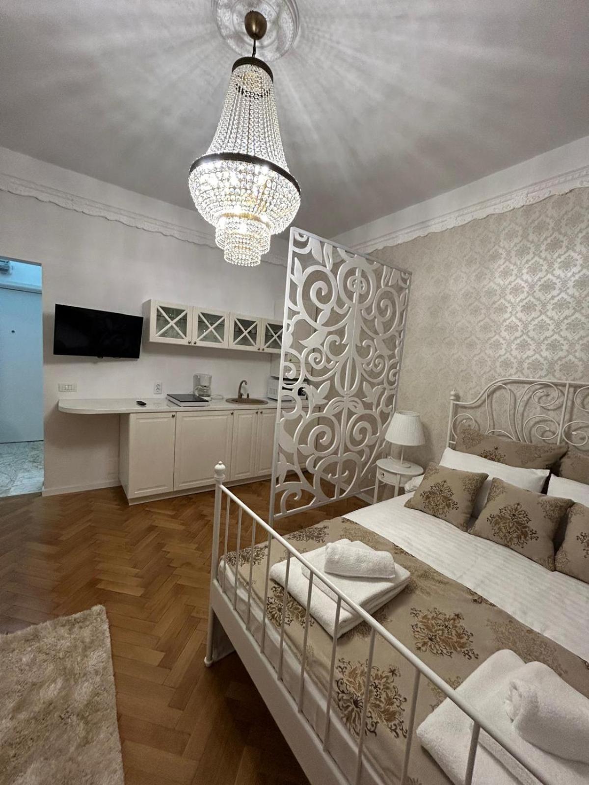 Appartamento Elegant - Square Bucarest